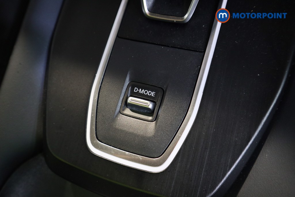 Nissan Qashqai Tekna Automatic Petrol SUV - Stock Number (1587664) - 9th supplementary image