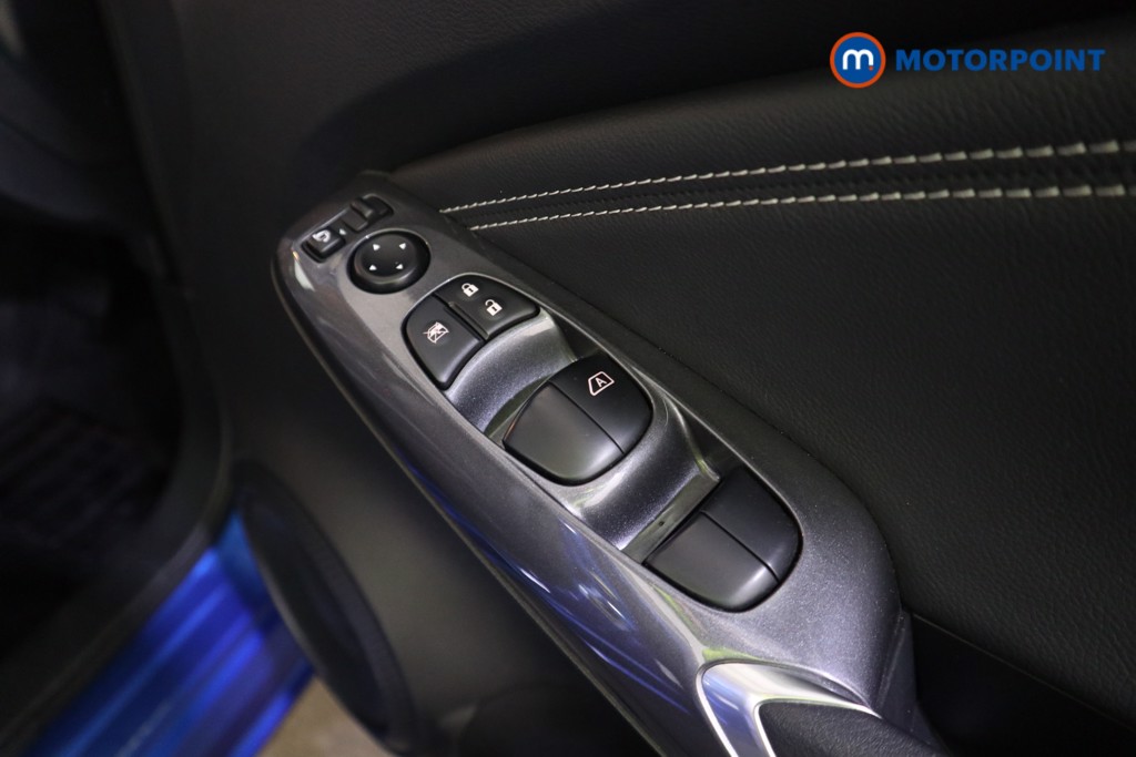 Nissan Juke N-Connecta Automatic Petrol-Electric Hybrid SUV - Stock Number (1587743) - 14th supplementary image