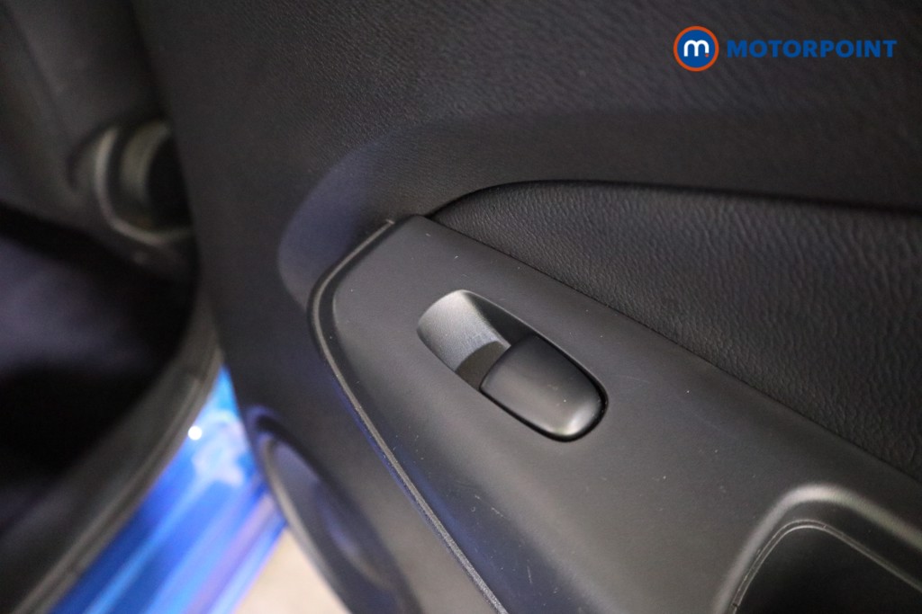 Nissan Juke N-Connecta Automatic Petrol-Electric Hybrid SUV - Stock Number (1587743) - 19th supplementary image