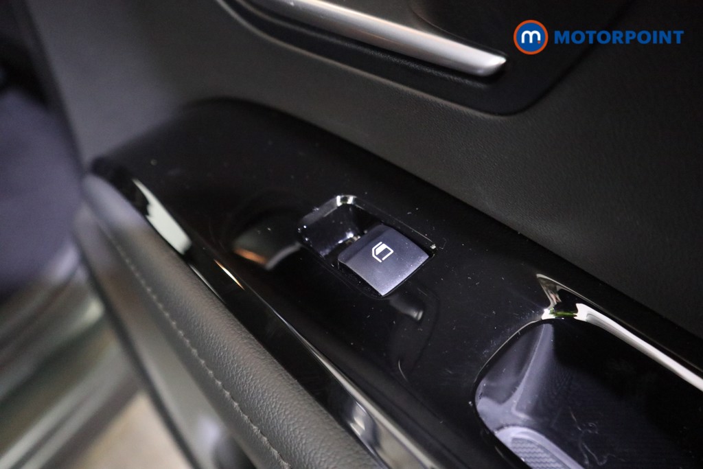 Hyundai Tucson Se Connect Manual Petrol SUV - Stock Number (1587894) - 17th supplementary image