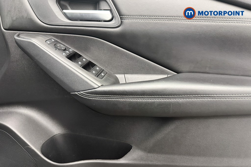 Nissan Qashqai Acenta Premium Manual Petrol SUV - Stock Number (1587904) - 17th supplementary image