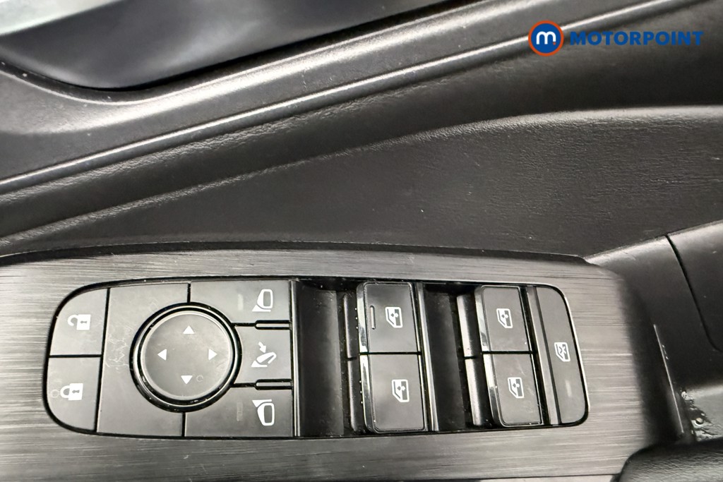 Nissan Qashqai Acenta Premium Manual Petrol SUV - Stock Number (1587904) - 18th supplementary image