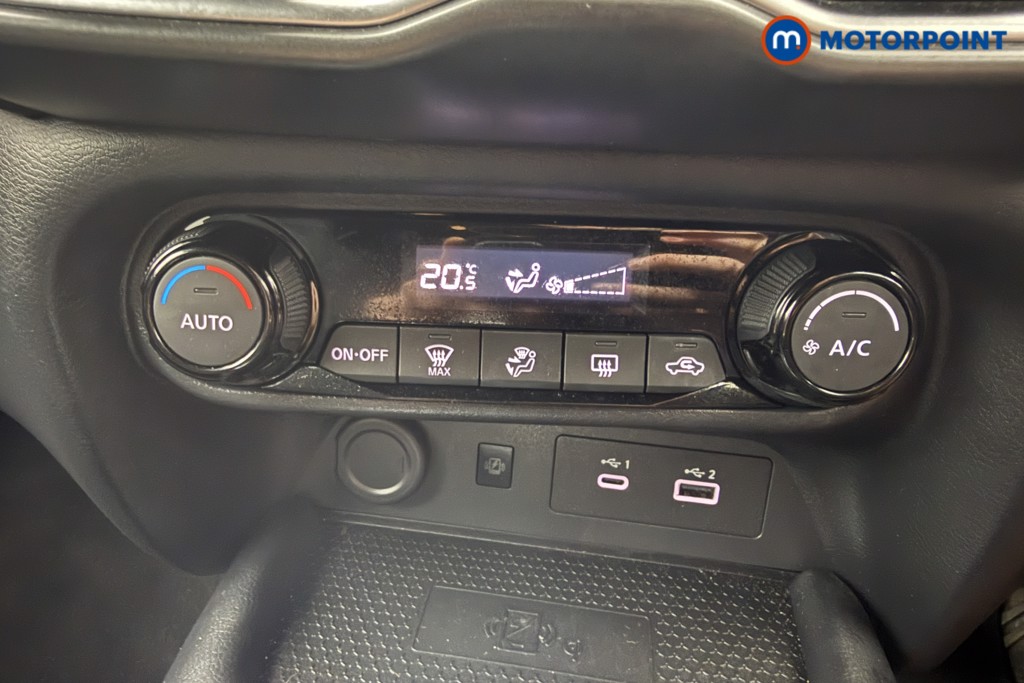 Nissan Juke N-Connecta Automatic Petrol-Electric Hybrid SUV - Stock Number (1587955) - 9th supplementary image
