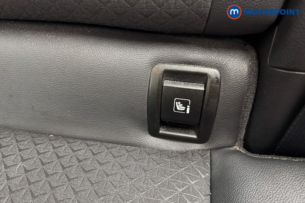 Nissan Juke N-Connecta Automatic Petrol-Electric Hybrid SUV - Stock Number (1587955) - 20th supplementary image