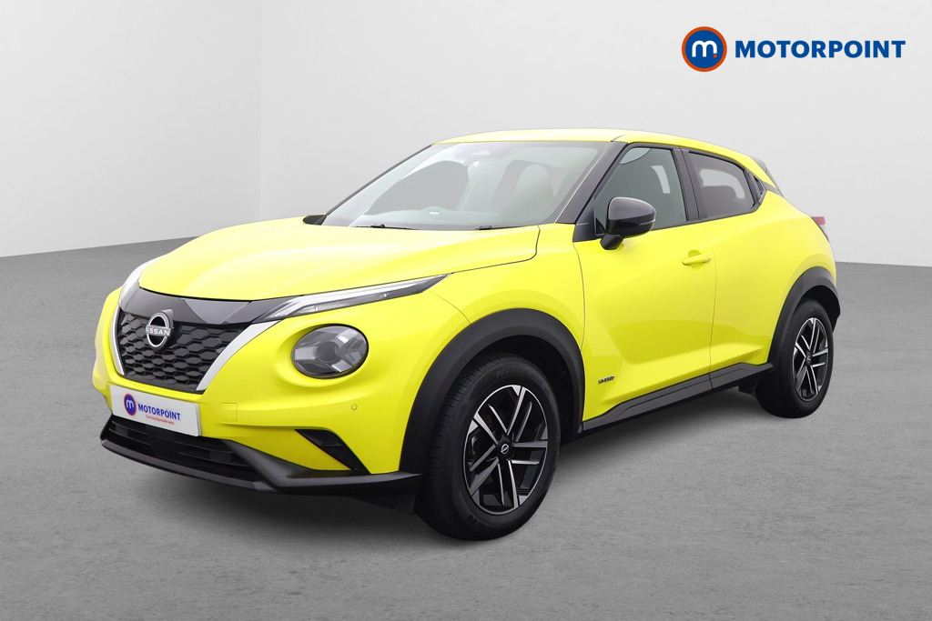 Nissan Juke N-Connecta Automatic Petrol-Electric Hybrid SUV - Stock Number (1587955) - Passenger side front corner