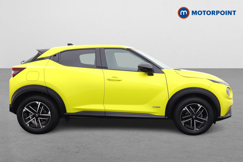 Nissan Juke N-Connecta Automatic Petrol-Electric Hybrid SUV - Stock Number (1587955) - Drivers side
