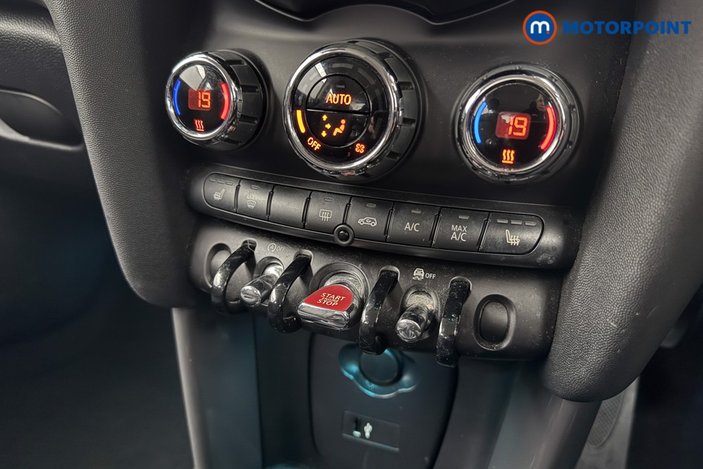 Mini Hatchback Cooper Classic Manual Petrol Hatchback - Stock Number (1588060) - 10th supplementary image