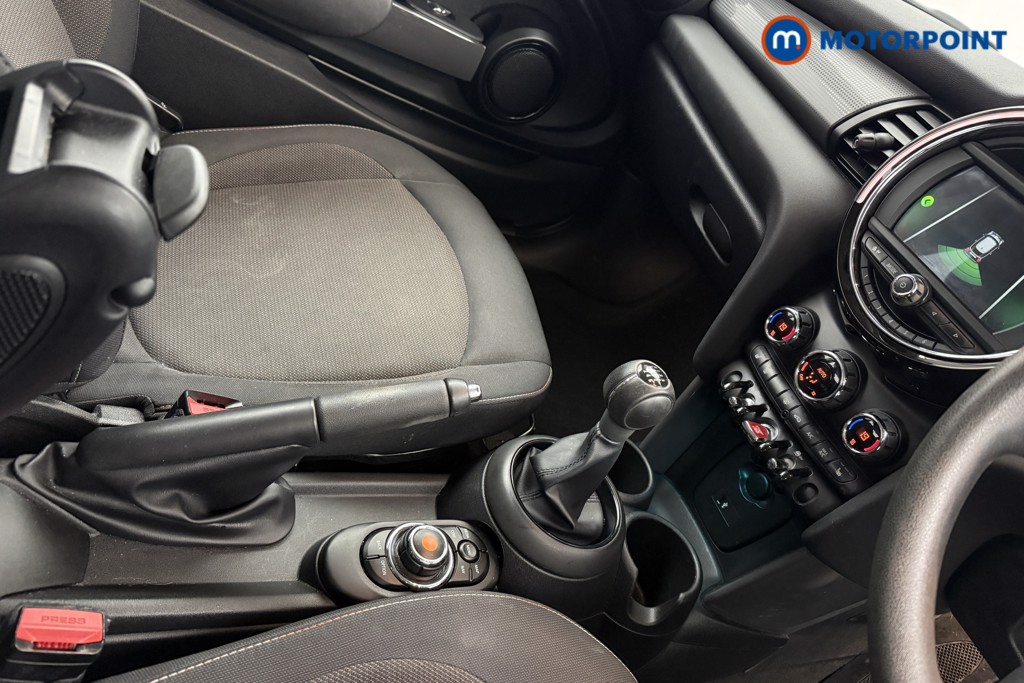 Mini Hatchback Cooper Classic Manual Petrol Hatchback - Stock Number (1588060) - 14th supplementary image