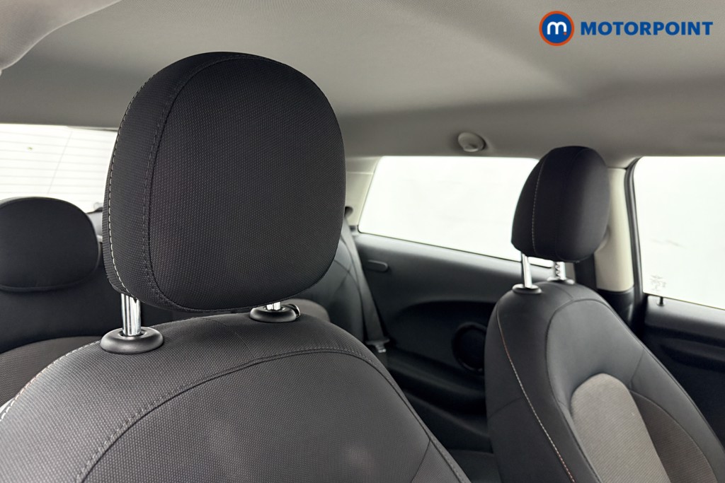 Mini Hatchback Cooper Classic Manual Petrol Hatchback - Stock Number (1588060) - 19th supplementary image