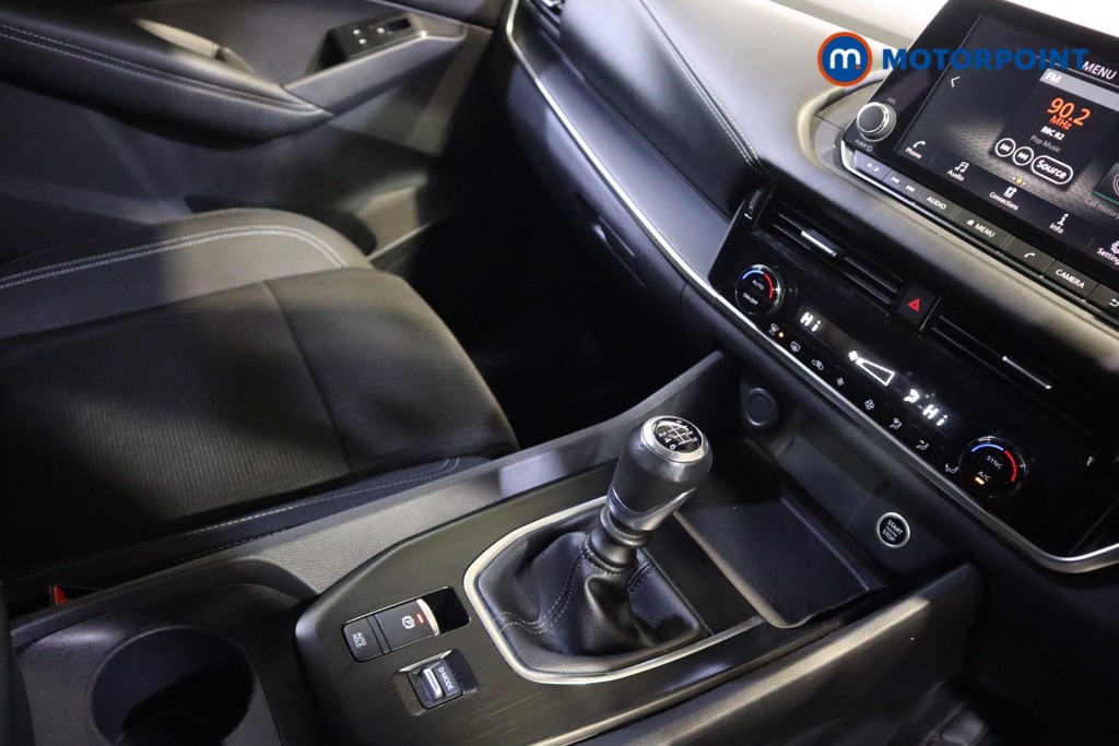 Nissan Qashqai Acenta Premium Manual Petrol SUV - Stock Number (1588139) - 7th supplementary image