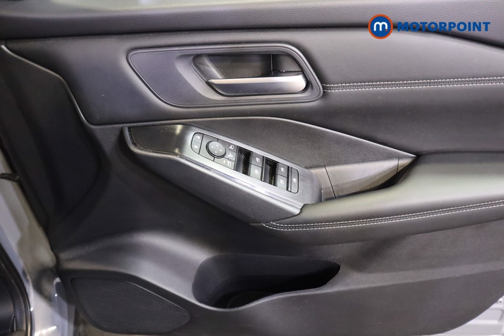 Nissan Qashqai Acenta Premium Manual Petrol SUV - Stock Number (1588139) - 9th supplementary image