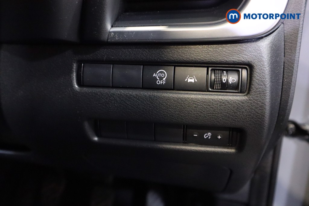 Nissan Qashqai Acenta Premium Manual Petrol SUV - Stock Number (1588139) - 12th supplementary image