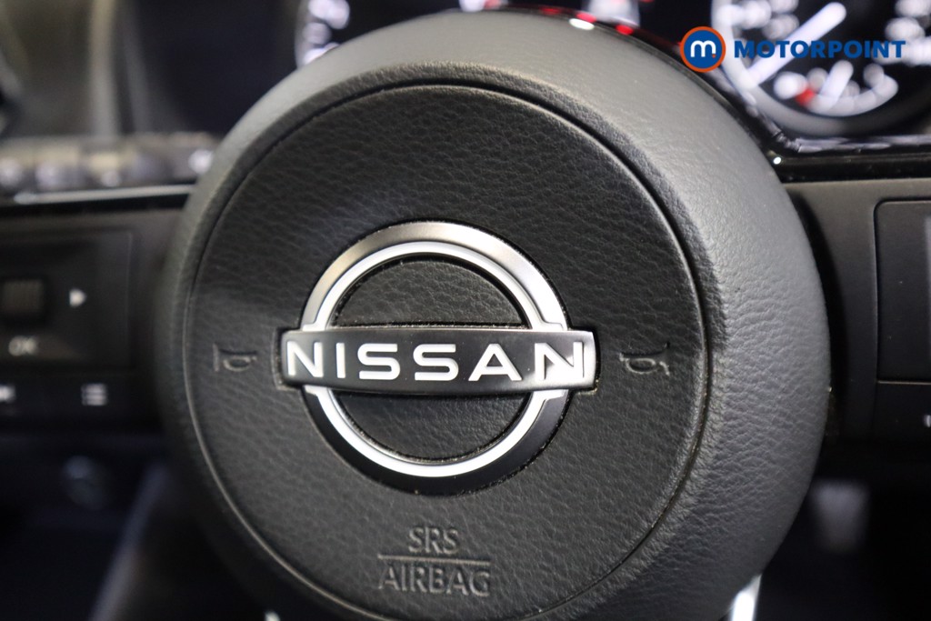 Nissan Qashqai Acenta Premium Manual Petrol SUV - Stock Number (1588139) - 14th supplementary image