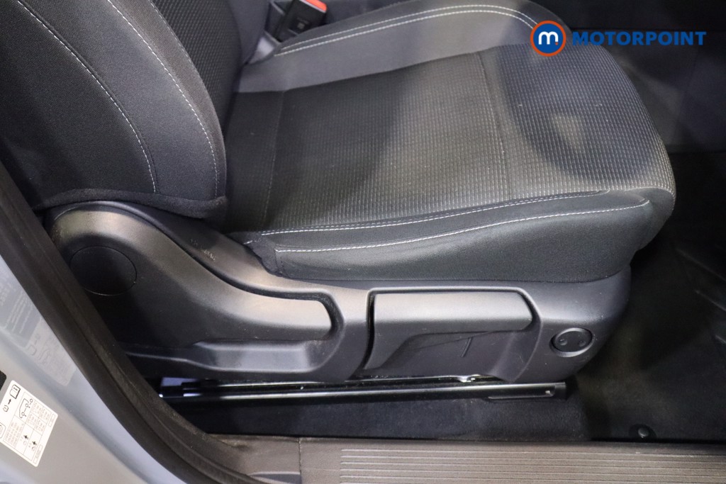Nissan Qashqai Acenta Premium Manual Petrol SUV - Stock Number (1588139) - 16th supplementary image