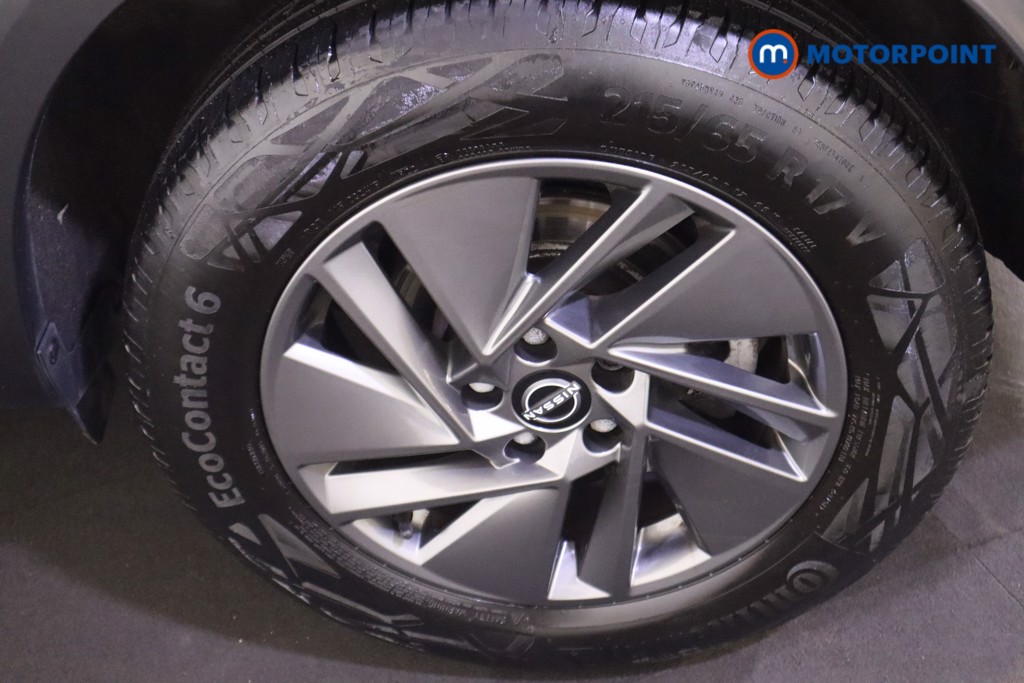 Nissan Qashqai Acenta Premium Manual Petrol SUV - Stock Number (1588139) - 22nd supplementary image