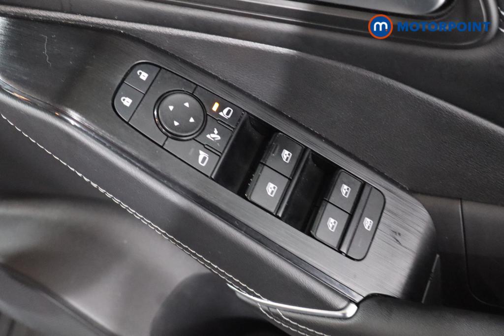 Nissan Qashqai N-Connecta Manual Petrol SUV - Stock Number (1588168) - 2nd supplementary image