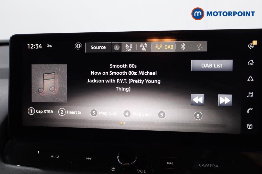 Nissan Qashqai N-Connecta Manual Petrol SUV - Stock Number (1588168) - 8th supplementary image