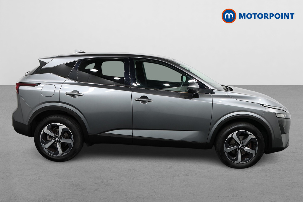 Nissan Qashqai N-Connecta Manual Petrol SUV - Stock Number (1588168) - Drivers side