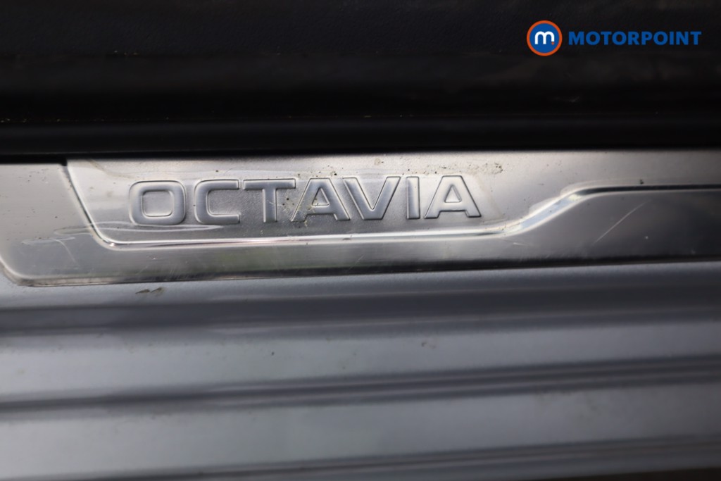 Skoda Octavia Se L Automatic Petrol Plug-In Hybrid Hatchback - Stock Number (1588201) - 19th supplementary image