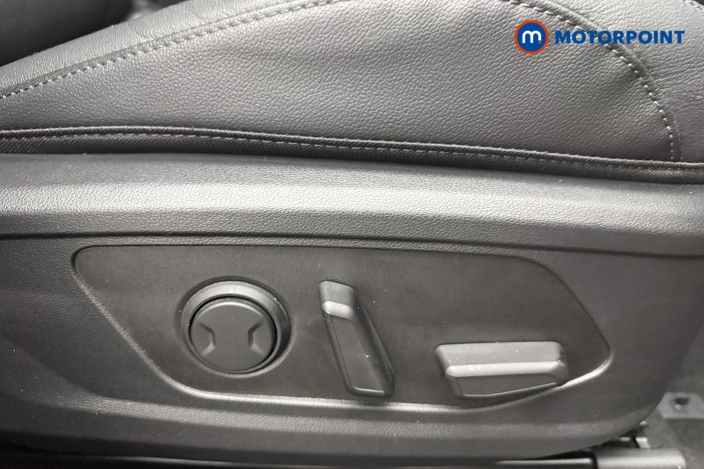 Hyundai Tucson Premium Manual Petrol SUV - Stock Number (1588220) - 18th supplementary image