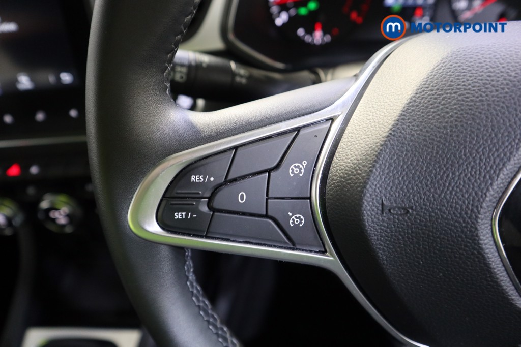 Renault Captur Iconic Manual Petrol SUV - Stock Number (1588291) - 3rd supplementary image