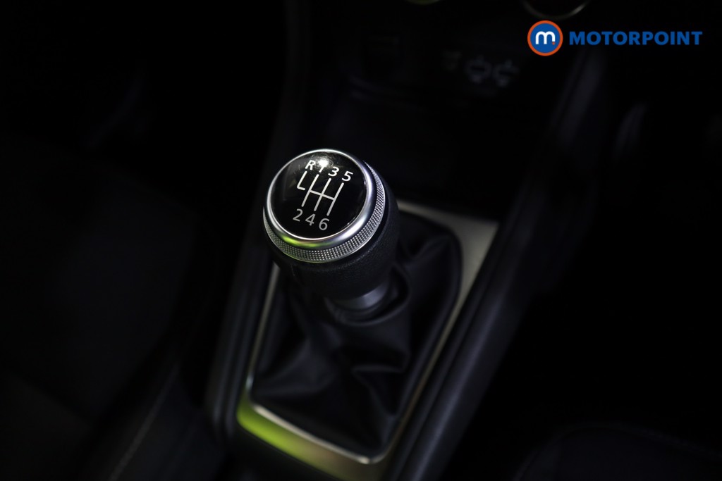 Renault Captur Iconic Manual Petrol SUV - Stock Number (1588291) - 10th supplementary image