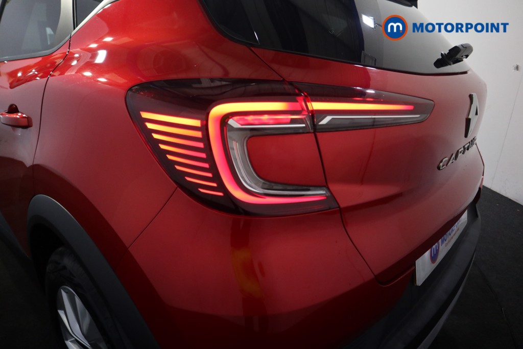Renault Captur Iconic Manual Petrol SUV - Stock Number (1588291) - 23rd supplementary image