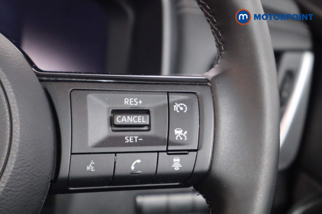 Nissan Qashqai N-Connecta Automatic Petrol-Electric Hybrid SUV - Stock Number (1588359) - 8th supplementary image