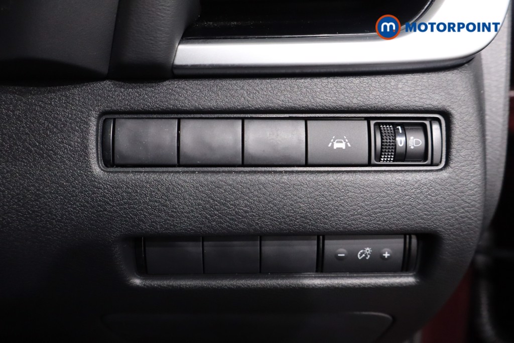 Nissan Qashqai N-Connecta Automatic Petrol-Electric Hybrid SUV - Stock Number (1588359) - 22nd supplementary image