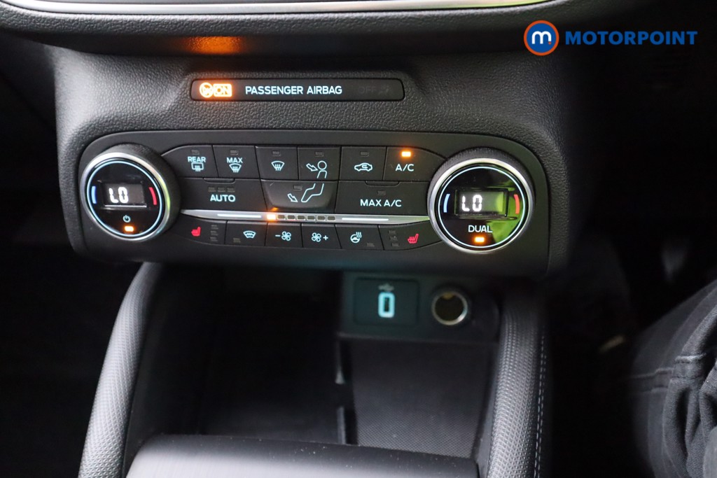 Ford Focus Active Automatic Petrol Estate - Stock Number (1588604) - 4th supplementary image