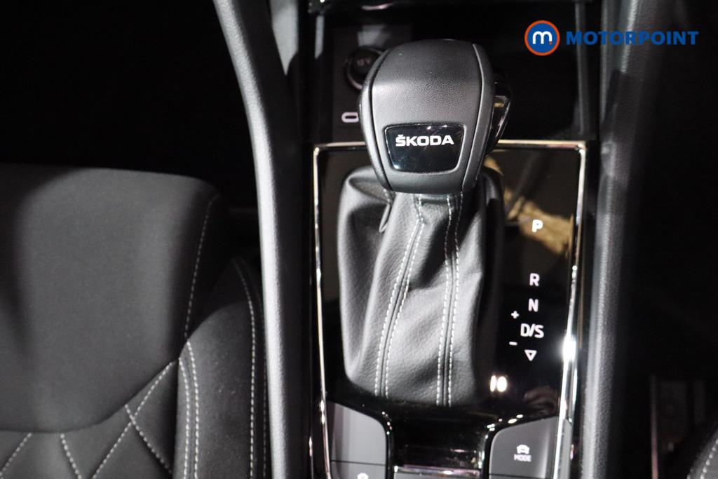 Skoda Karoq Sportline Automatic Petrol SUV - Stock Number (1588653) - 16th supplementary image