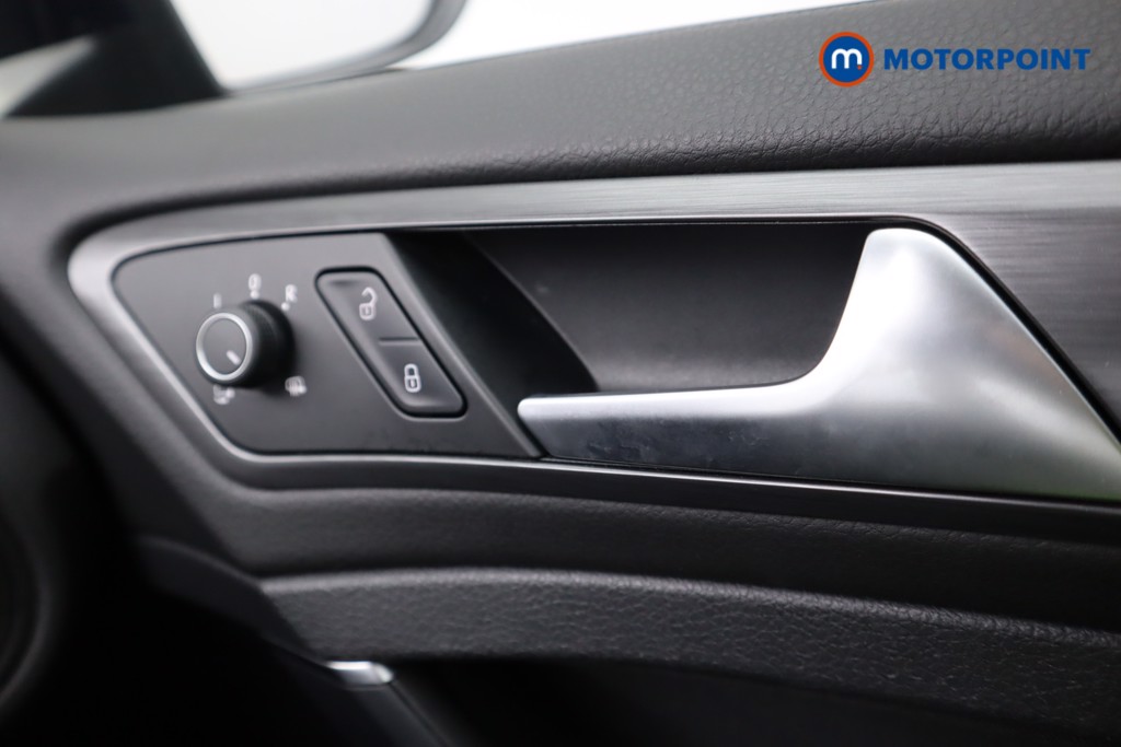 Volkswagen Golf Match Edition Manual Petrol Hatchback - Stock Number (1588754) - 9th supplementary image