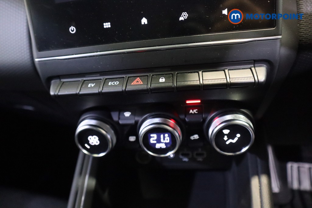 Renault Clio Iconic Edition Automatic Petrol-Electric Hybrid Hatchback - Stock Number (1588828) - 5th supplementary image