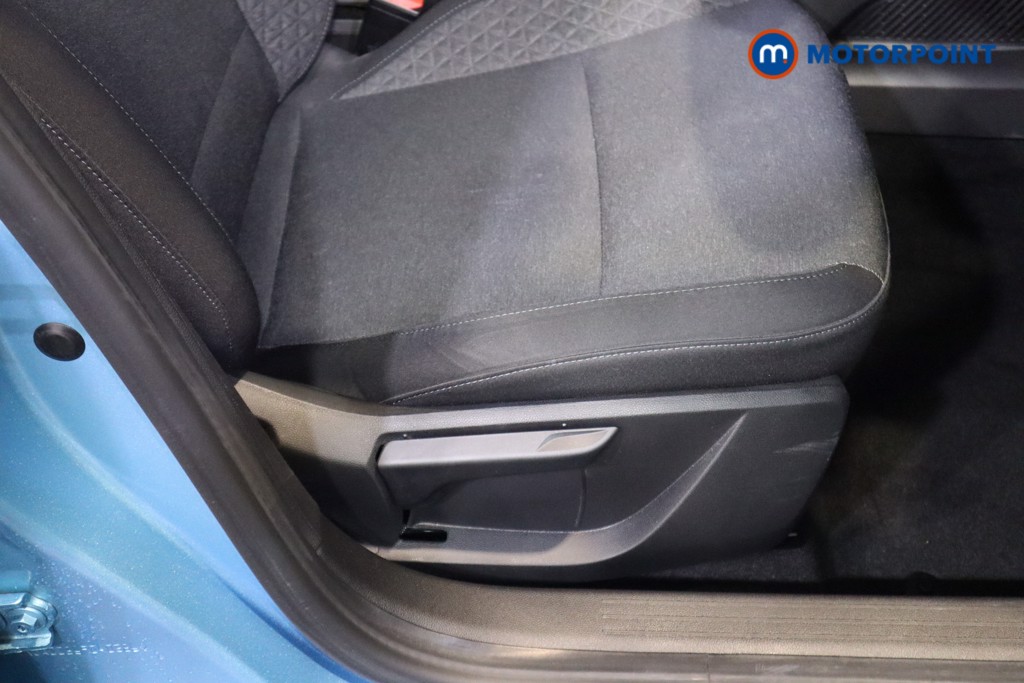 Renault Clio Iconic Edition Automatic Petrol-Electric Hybrid Hatchback - Stock Number (1588828) - 16th supplementary image