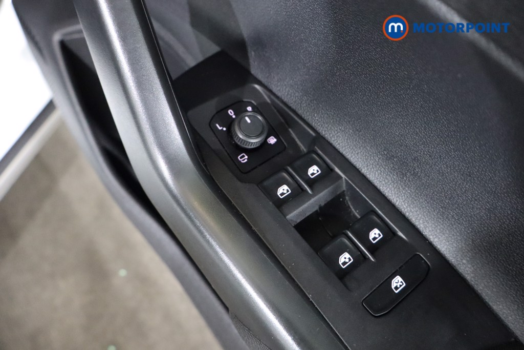 Volkswagen Taigo Life Manual Petrol SUV - Stock Number (1588831) - 17th supplementary image