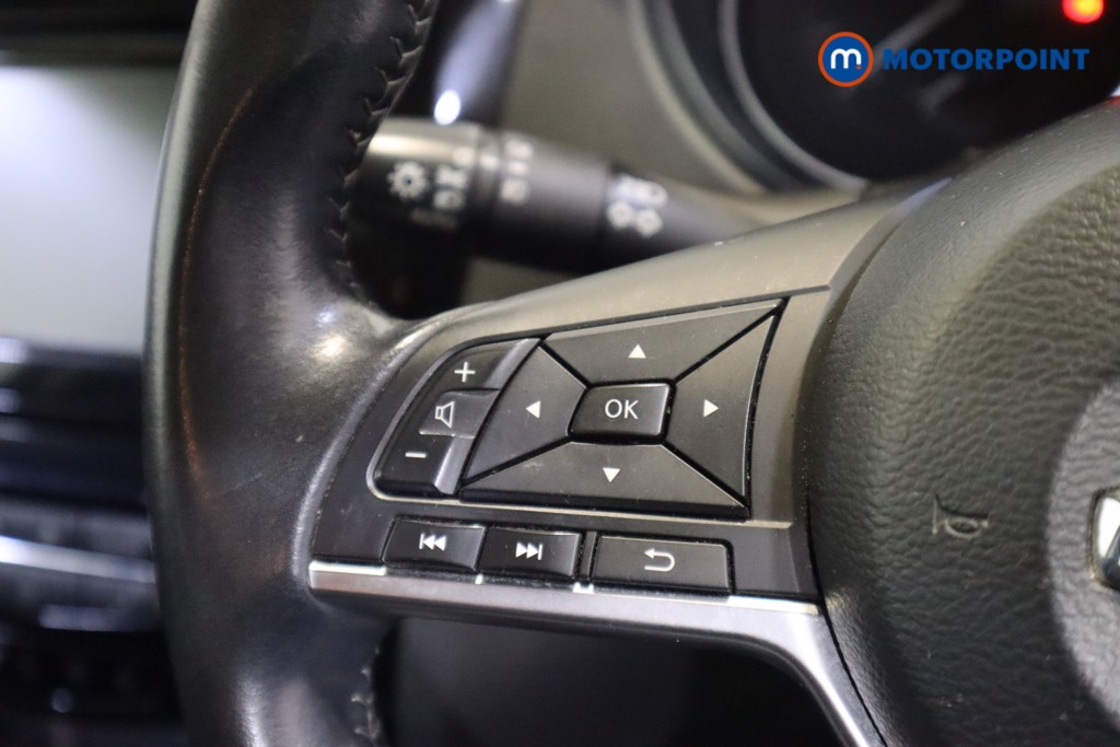 Nissan Qashqai Acenta Premium Manual Diesel SUV - Stock Number (1589131) - 15th supplementary image