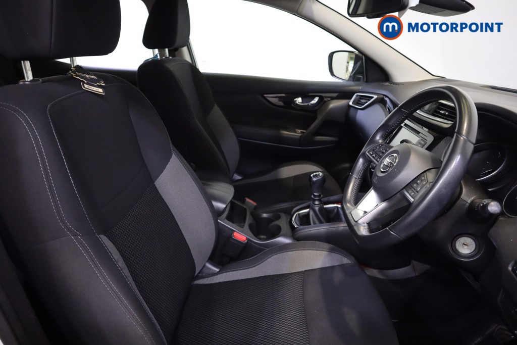 Nissan Qashqai Acenta Premium Manual Diesel SUV - Stock Number (1589131) - 17th supplementary image