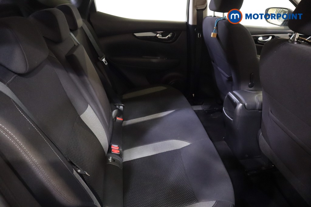 Nissan Qashqai Acenta Premium Manual Diesel SUV - Stock Number (1589131) - 18th supplementary image