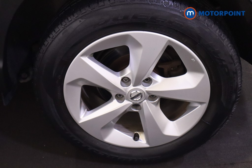 Nissan Qashqai Acenta Premium Manual Diesel SUV - Stock Number (1589131) - 22nd supplementary image