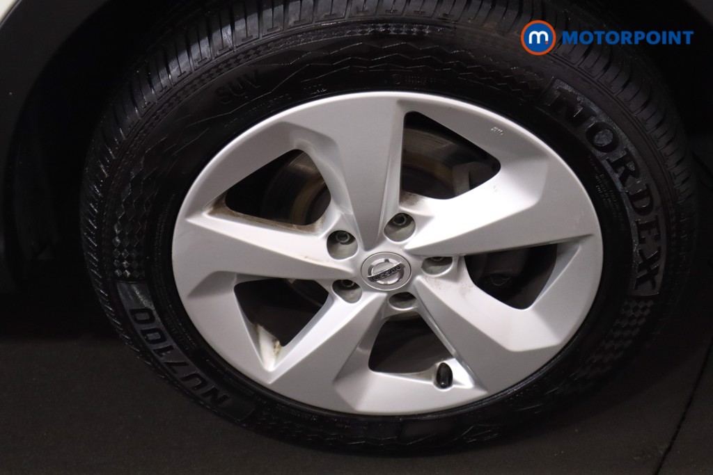 Nissan Qashqai Acenta Premium Manual Diesel SUV - Stock Number (1589131) - 24th supplementary image