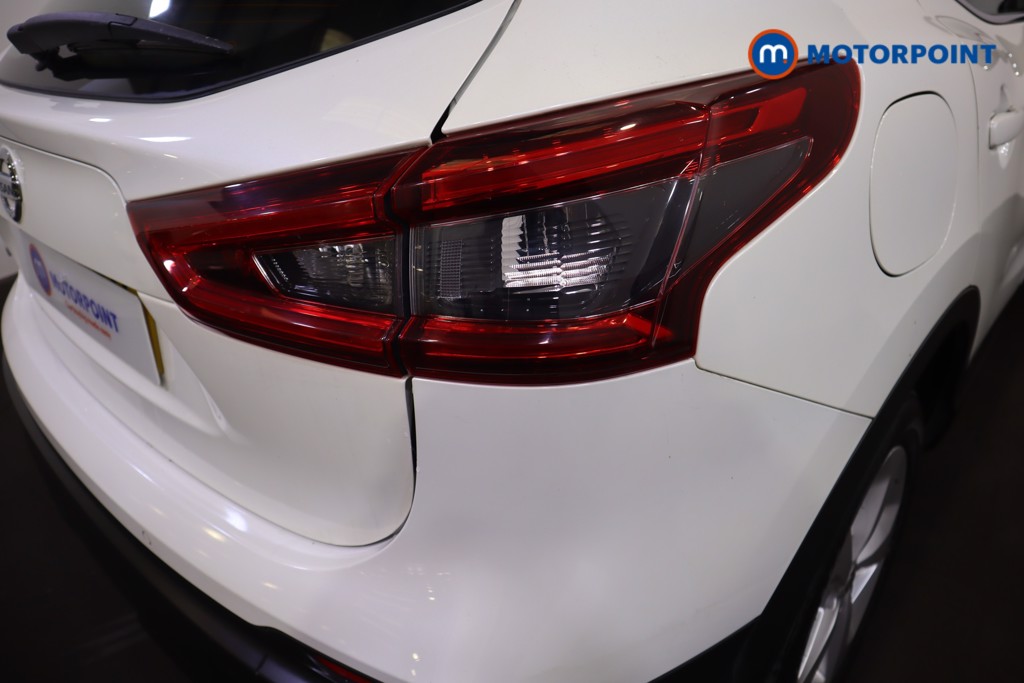 Nissan Qashqai Acenta Premium Manual Diesel SUV - Stock Number (1589131) - 26th supplementary image