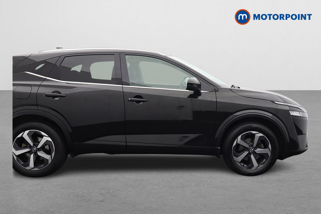 Nissan Qashqai N-Connecta Automatic Petrol SUV - Stock Number (1589194) - Drivers side