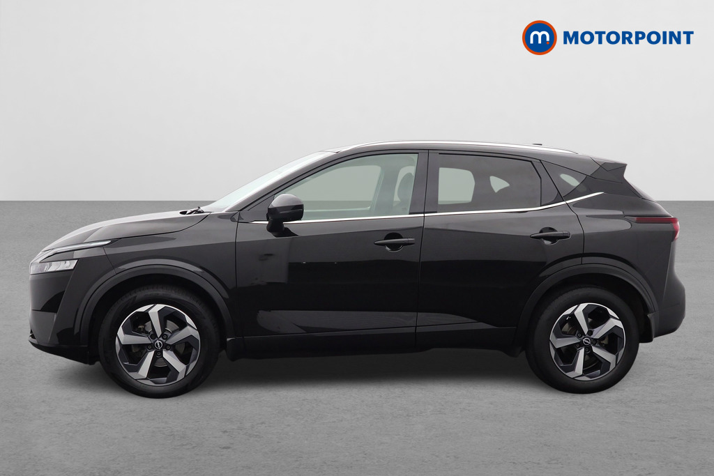 Nissan Qashqai N-Connecta Automatic Petrol SUV - Stock Number (1589194) - Passenger side