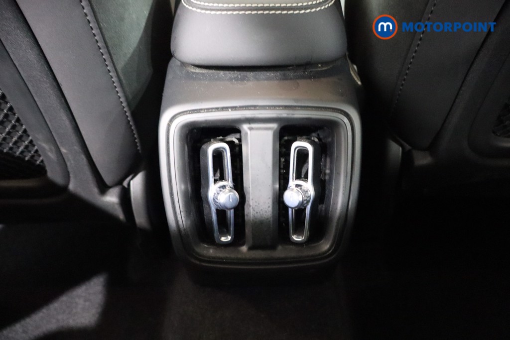 Volvo Xc40 Ultimate Automatic Petrol SUV - Stock Number (1589243) - 23rd supplementary image