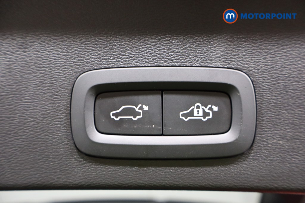 Volvo Xc40 Ultimate Automatic Petrol SUV - Stock Number (1589243) - 27th supplementary image