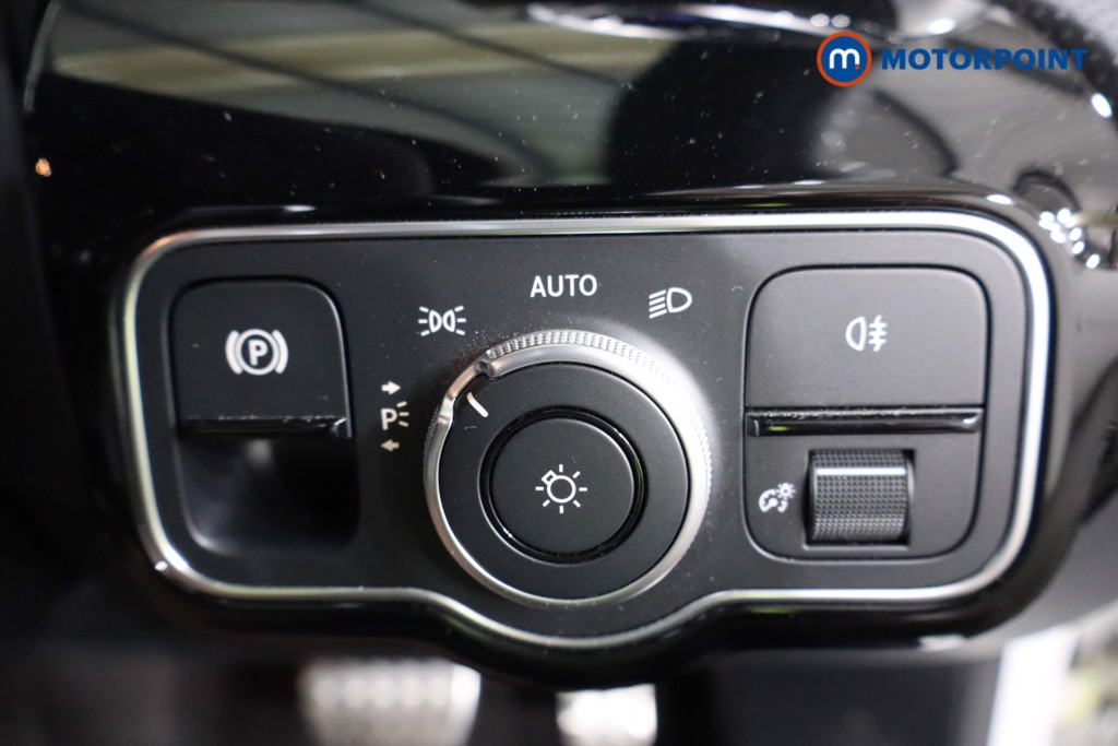Mercedes-Benz A Class Amg Line Automatic Diesel Hatchback - Stock Number (1589289) - 17th supplementary image