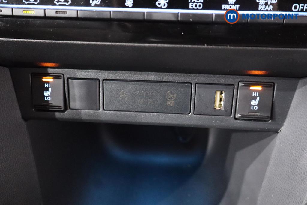 Toyota Yaris Cross Excel Automatic Petrol-Electric Hybrid Estate - Stock Number (1589344) - 13th supplementary image
