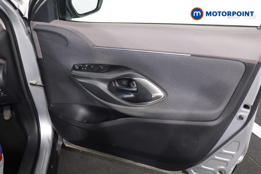 Toyota Yaris Cross Excel Automatic Petrol-Electric Hybrid Estate - Stock Number (1589344) - 1st supplementary image