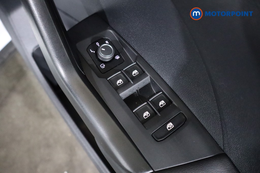 Volkswagen T-Cross SEL Manual Petrol SUV - Stock Number (1589660) - 18th supplementary image