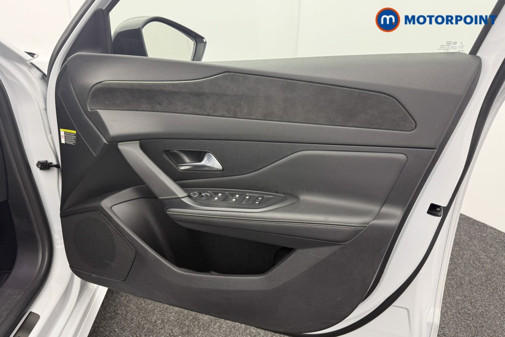 Peugeot 308 GT Automatic Petrol Hatchback - Stock Number (1549964) - 15th supplementary image